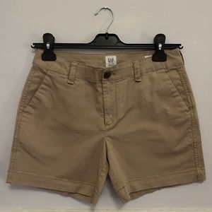 GAP Khaki City Short - Size 0
